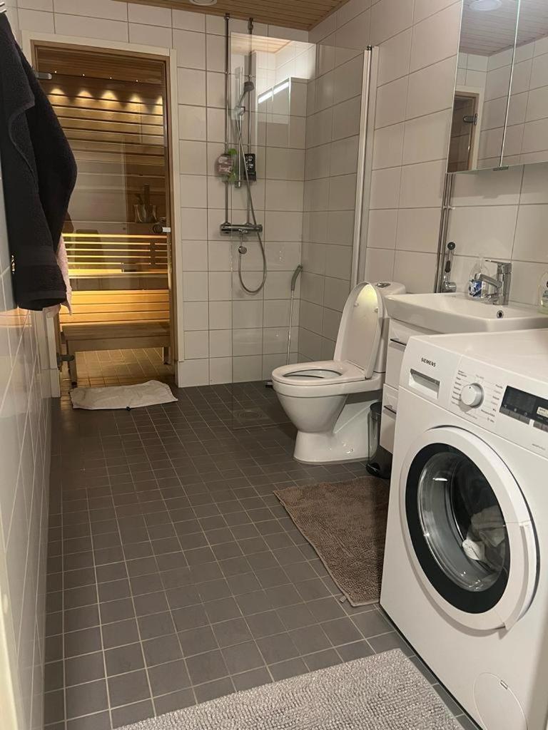 Modern City Apartment With Sauna Nearby The Airport Vantaa Esterno foto